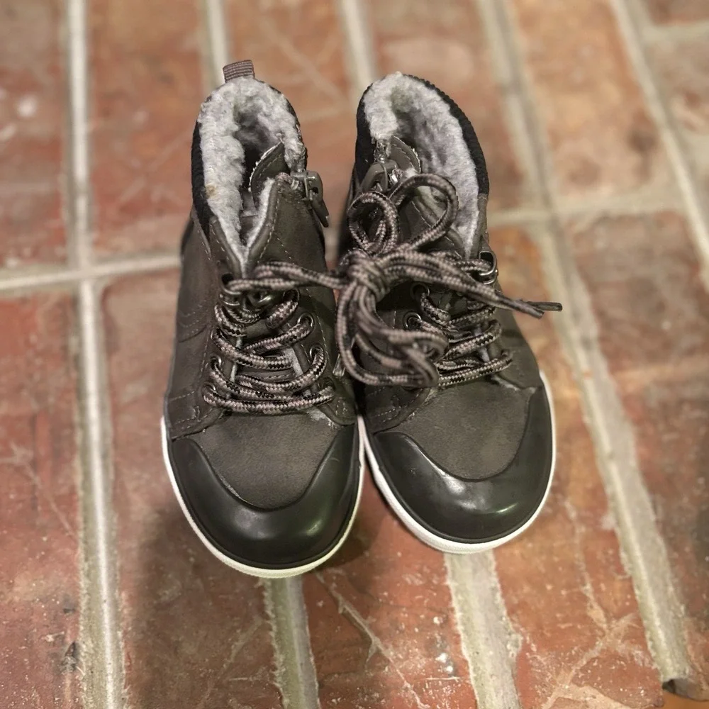 London Fog Toddler Boots Gray Zip Up/lace Size 6 Toddler Winter Boots Faux Fur‎